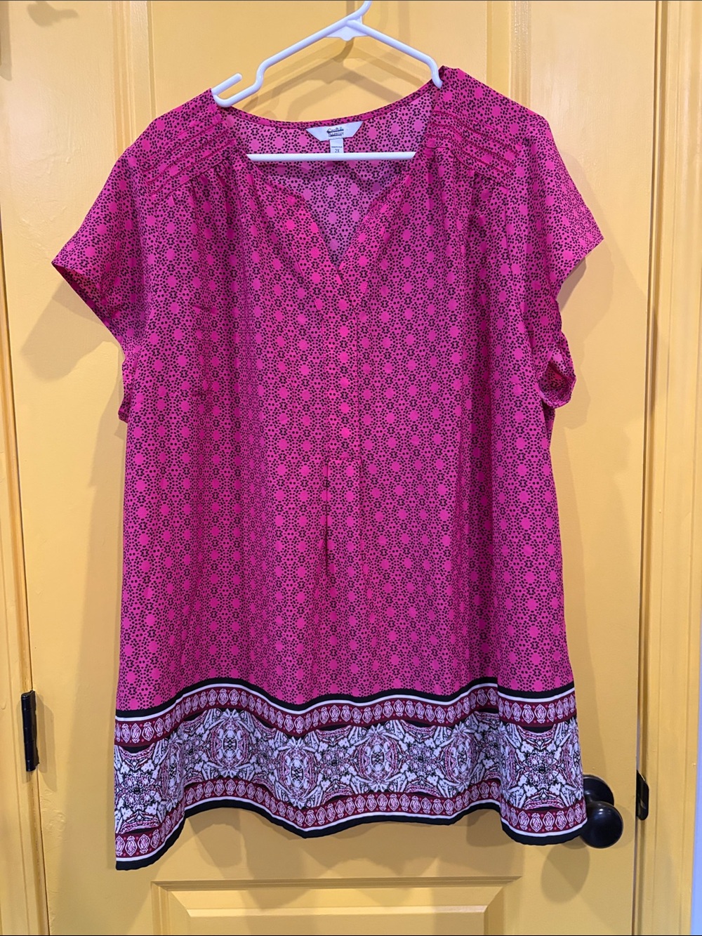 croft & barrow Fuchsia Short Sleeve V-Neck Border Print Tunic